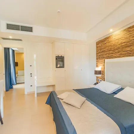 Prince Franklyn Hotel Hotel