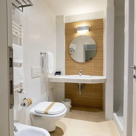 Prince Franklyn Hotel Hotel